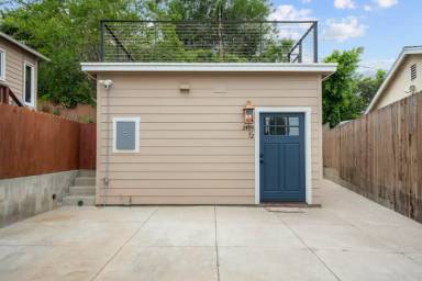 Main picture of 2494 Loy Ln