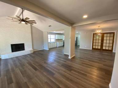 Main picture of 5218 Green Valley Trl