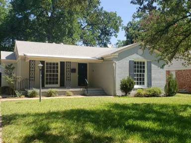 Main picture of 2410 Clarinda Ave