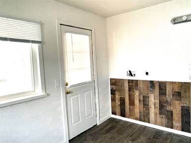 Main picture of 1297 W Kurtz Ave