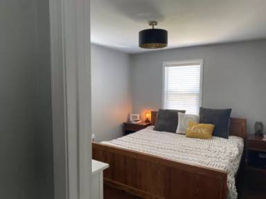 Main picture of 6837 Julian Ave