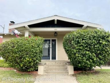 Main picture of 1520 Upas St