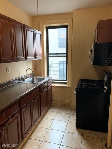 Main picture of 1563 Sterling Pl