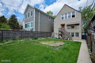 Main picture of 2439 W Carmen Ave