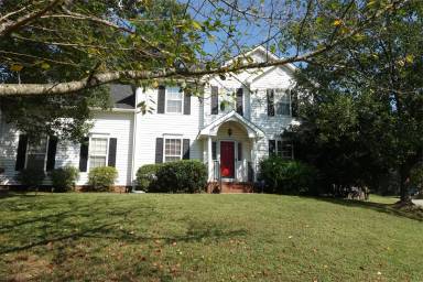 Main picture of 305 Adirondack Way
