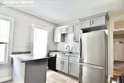 Main picture of 82 Fuller St