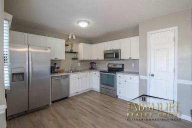 Main picture of 7604 Lilly Pond Ln