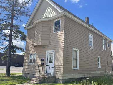 Main picture of 1627 Tower Ave