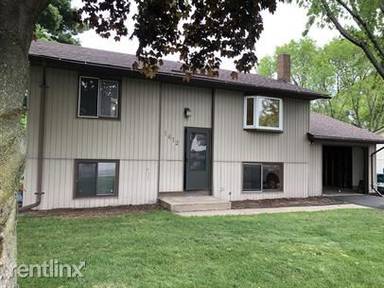 Main picture of 1412 Osborne Rd NE