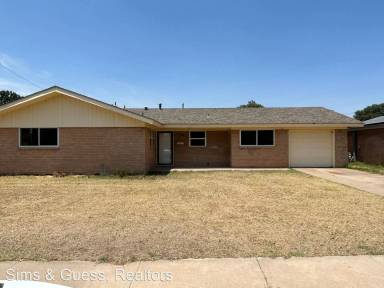Main picture of 2107 Redbud Ave