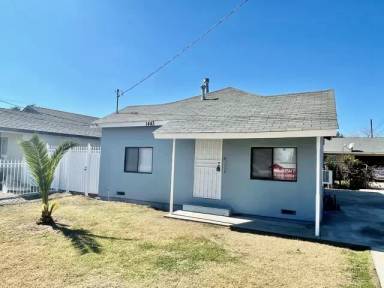 Main picture of 1443 1/2 N Willis St