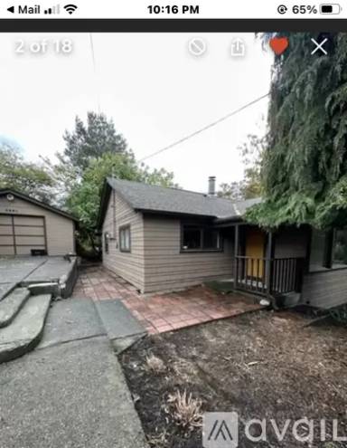 Main picture of 4851 S Graham St