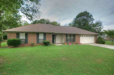 Main picture of 102 Watercress Cir