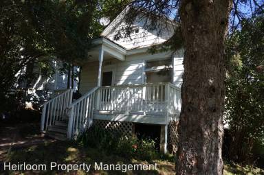 Main picture of 502 N 12th Ave E