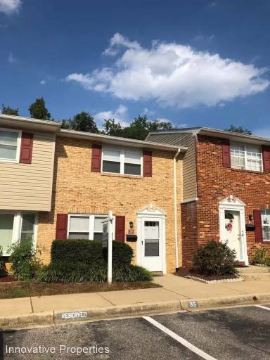 Main picture of 35 Heritage Ct