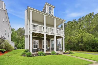 Main picture of 102 Crabapple Cir