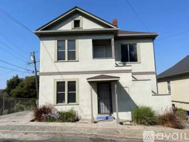 Main picture of 1434 Flora St