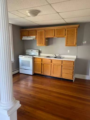 Main picture of 28 Church St