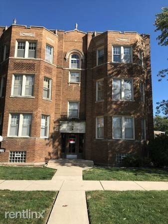 Main picture of 7159 S Michigan Ave