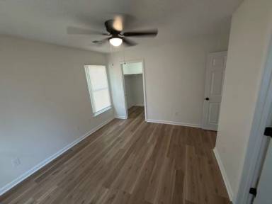 Main picture of 129 Misty Oak Rd