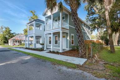Main picture of 1233 NW 4th Pl