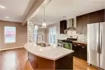 Main picture of 321 W 3rd Ave