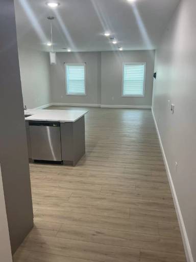 Main picture of 26 Elm St