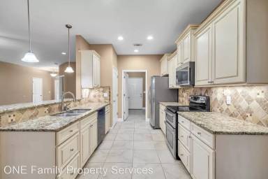 Main picture of 616 Lang Rd