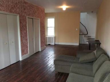Main picture of 614 S 15TH St