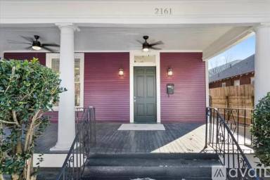 Main picture of 2161 Monroe Ave
