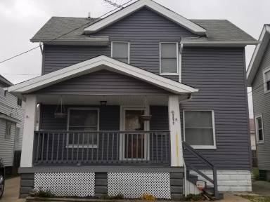 Main picture of 3492 W 90th St
