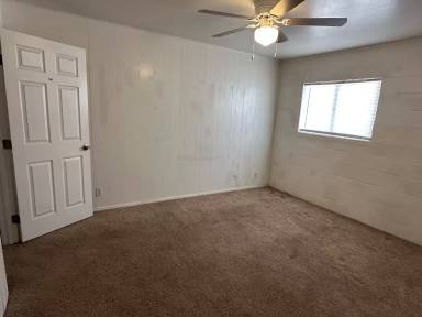 Main picture of 901 N Missouri St