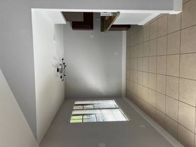 Main picture of 7 Raindream Pl