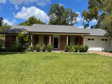 Main picture of 124 Ash Ln