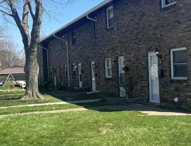 Main picture of 2363 Woodbrook Cir N