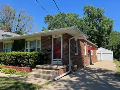 Main picture of 2417 49th St