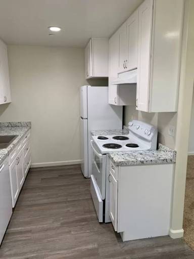 Main picture of Cedar Woods Apartments