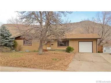 Main picture of 201 Ford St