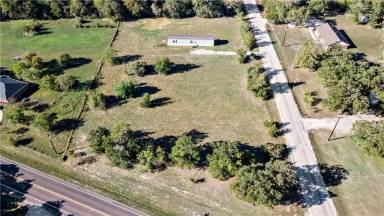 Main picture of 3933 N Graham Rd