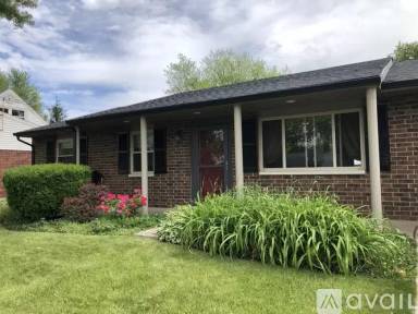 Main picture of 2508 Foxchase Ct W