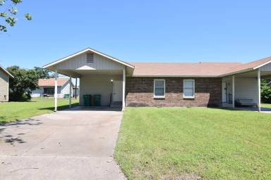 Main picture of 1637 Kelly Dr