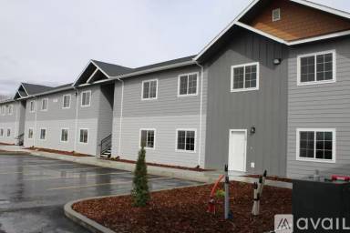 Main picture of 665 Heyburn Ave