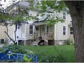 Main picture of 226 Center St