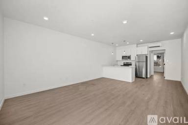 Main picture of 19010 E Alki Ave