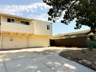 Main picture of 3781 Marlborough Ave