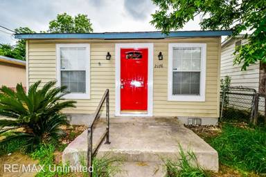 Main picture of 2176 W Laurel