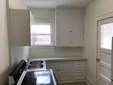 Main picture of 204 E Avenue B