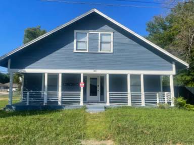 Main picture of 1103 E Moore Ave