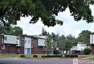 Main picture of 40 Pinewood Cir