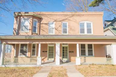 Main picture of 314 Marshall St